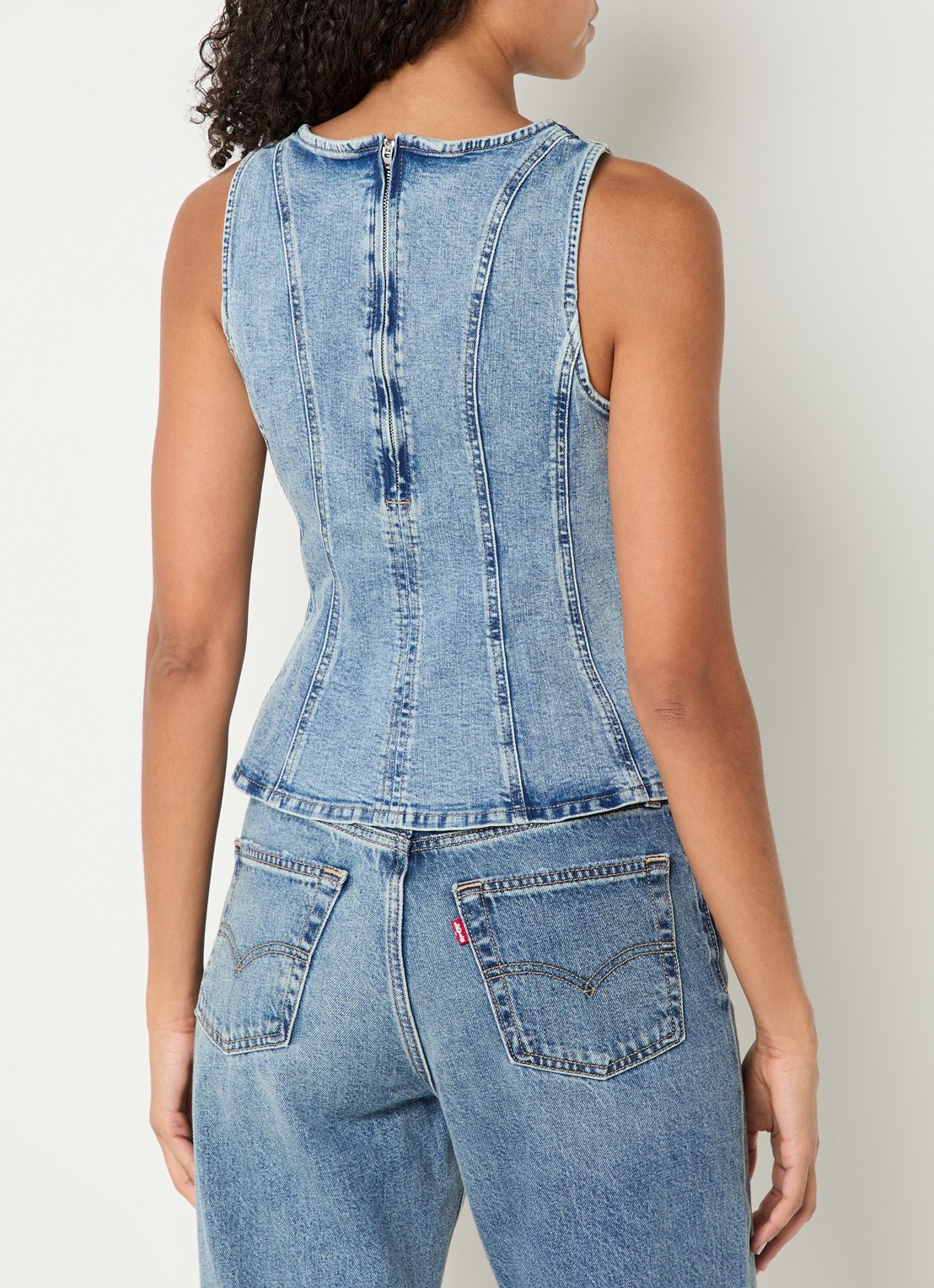 Levi's Leighton top van denim - achterkant 2 indigo