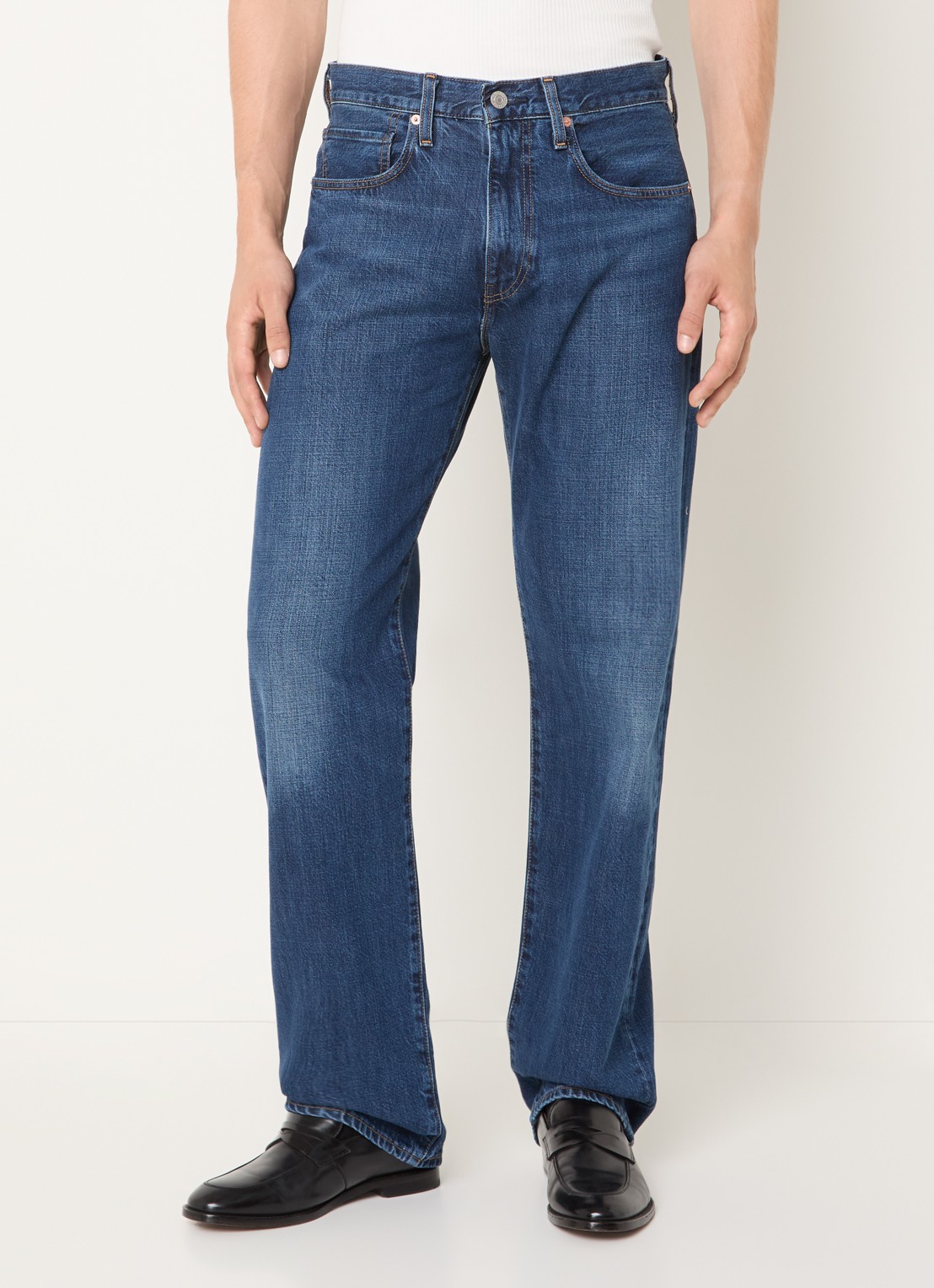 Levi's Loose fit jeans met medium wassing - detail indigo