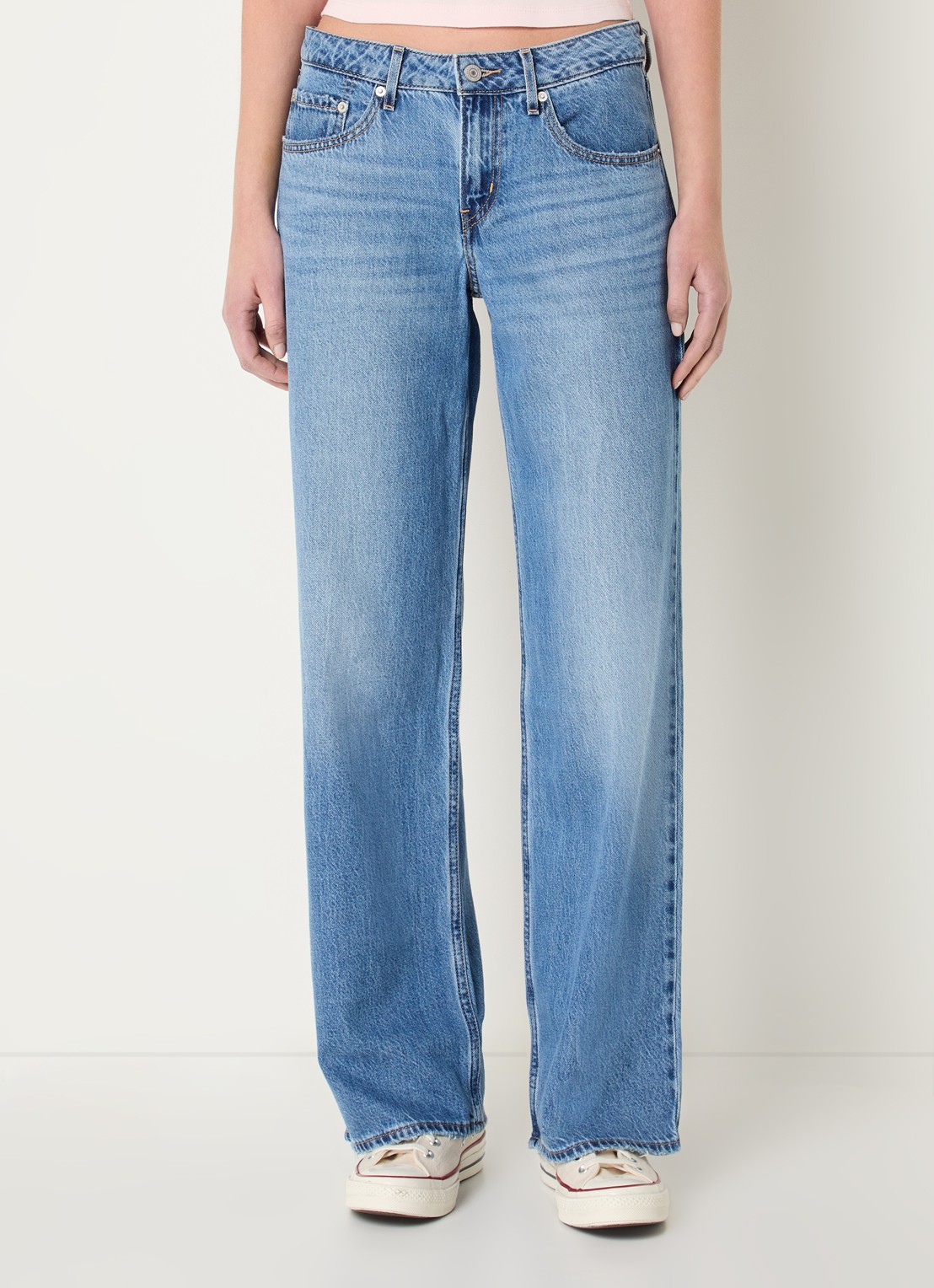 Levi's Low Loose low waist straight leg jeans met medium wassing - detail 4 indigo