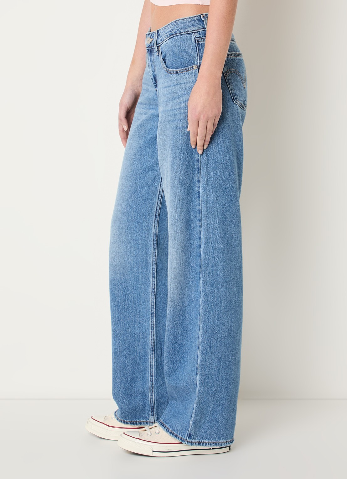 Levi's Low Loose low waist straight leg jeans met medium wassing - detail 5 indigo