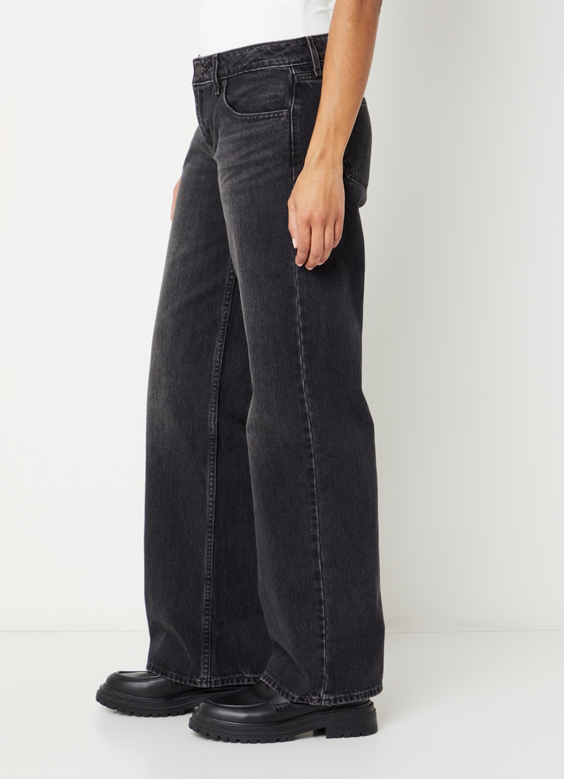 Levi's Low waist loose fit jeans met gekleurde wassing - detail 2 zwart