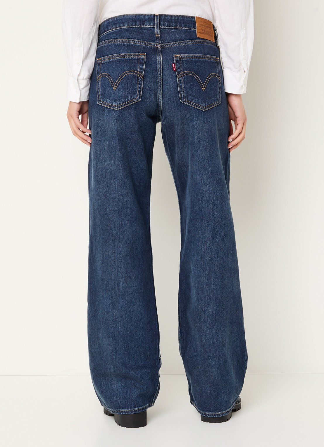 Levi's Low waist loose fit jeans met medium wassing - achterkant 3 indigo