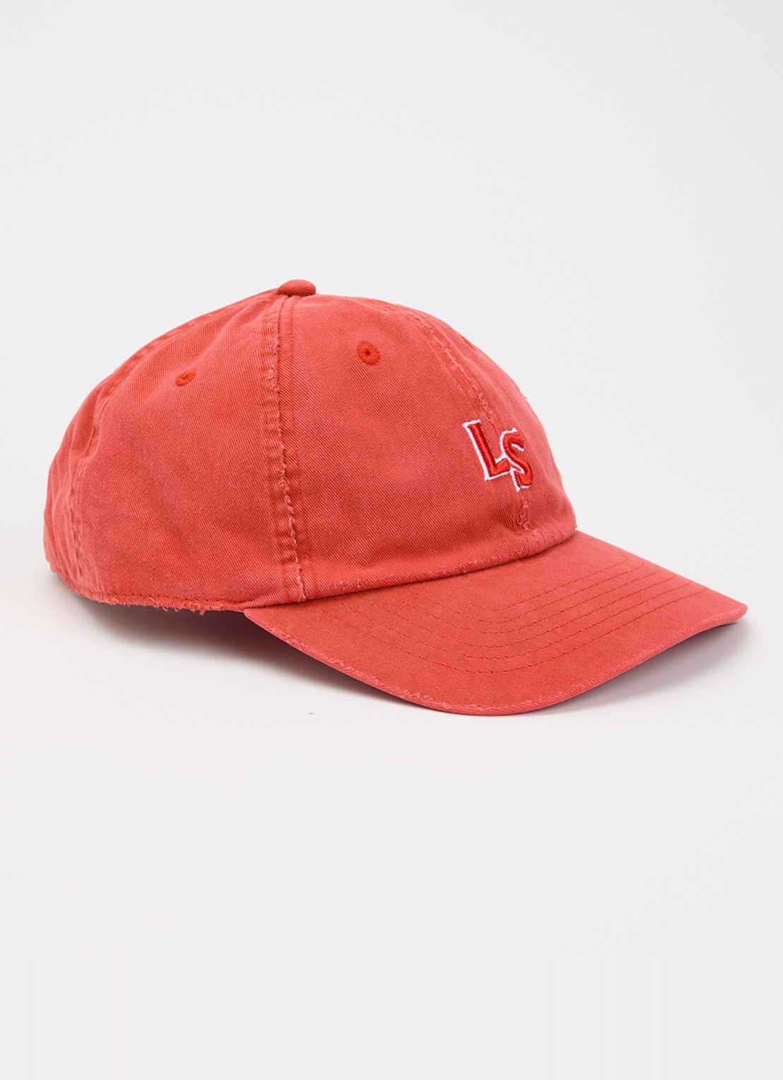 Levi's LS pet met logo borduring - voorkant 2 rood
