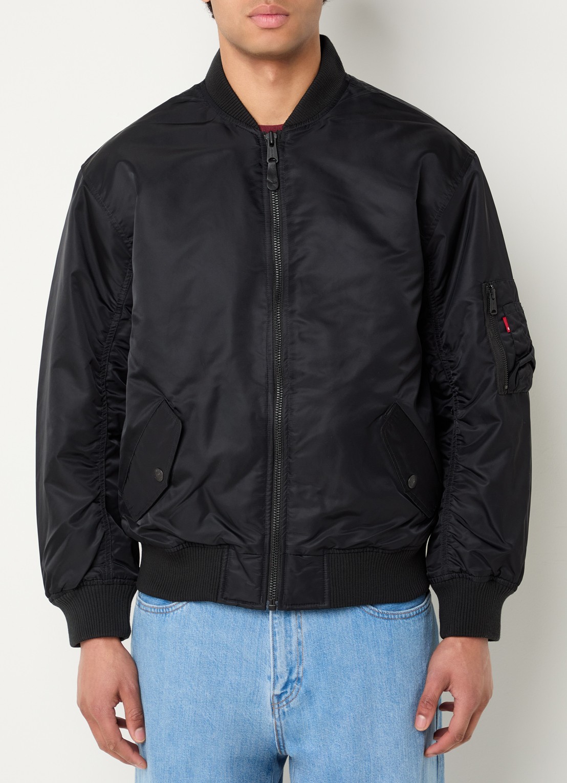 Levi's MA-1 gewatteerd bomberjack met klepzakken - detail 4 zwart