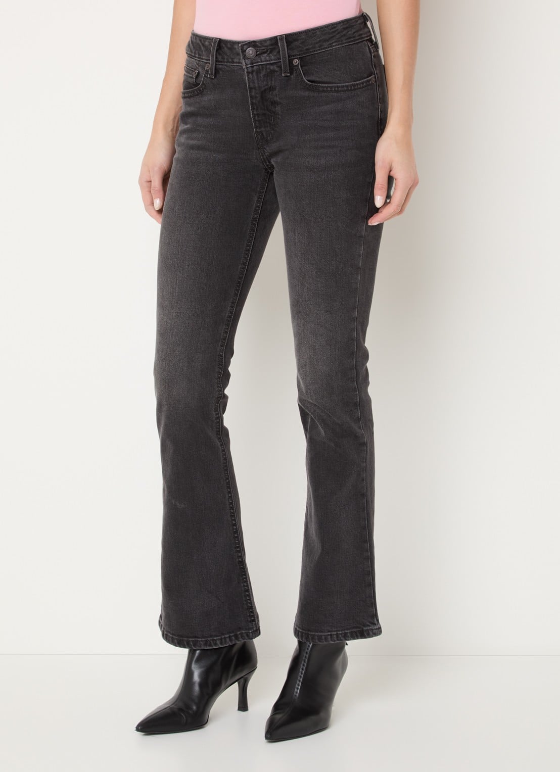 Levi's Mid waist bootcut jeans met gekleurde wassing - detail 4 zwart