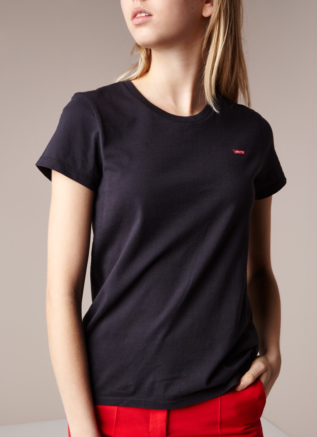 Levi's Perfect Tee T-shirt van katoen met logoborduring - detail zwart
