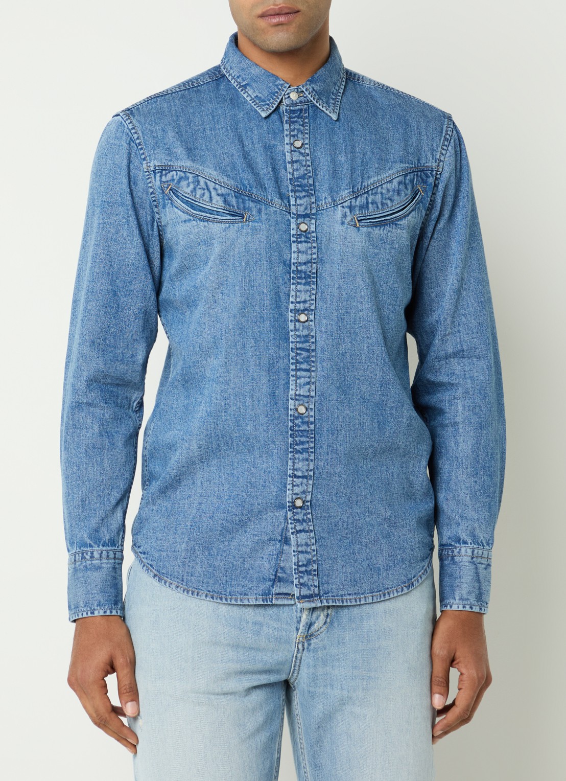 Levi's Regular fit overhemd van chambray met borstzakken  - detail 3 indigo