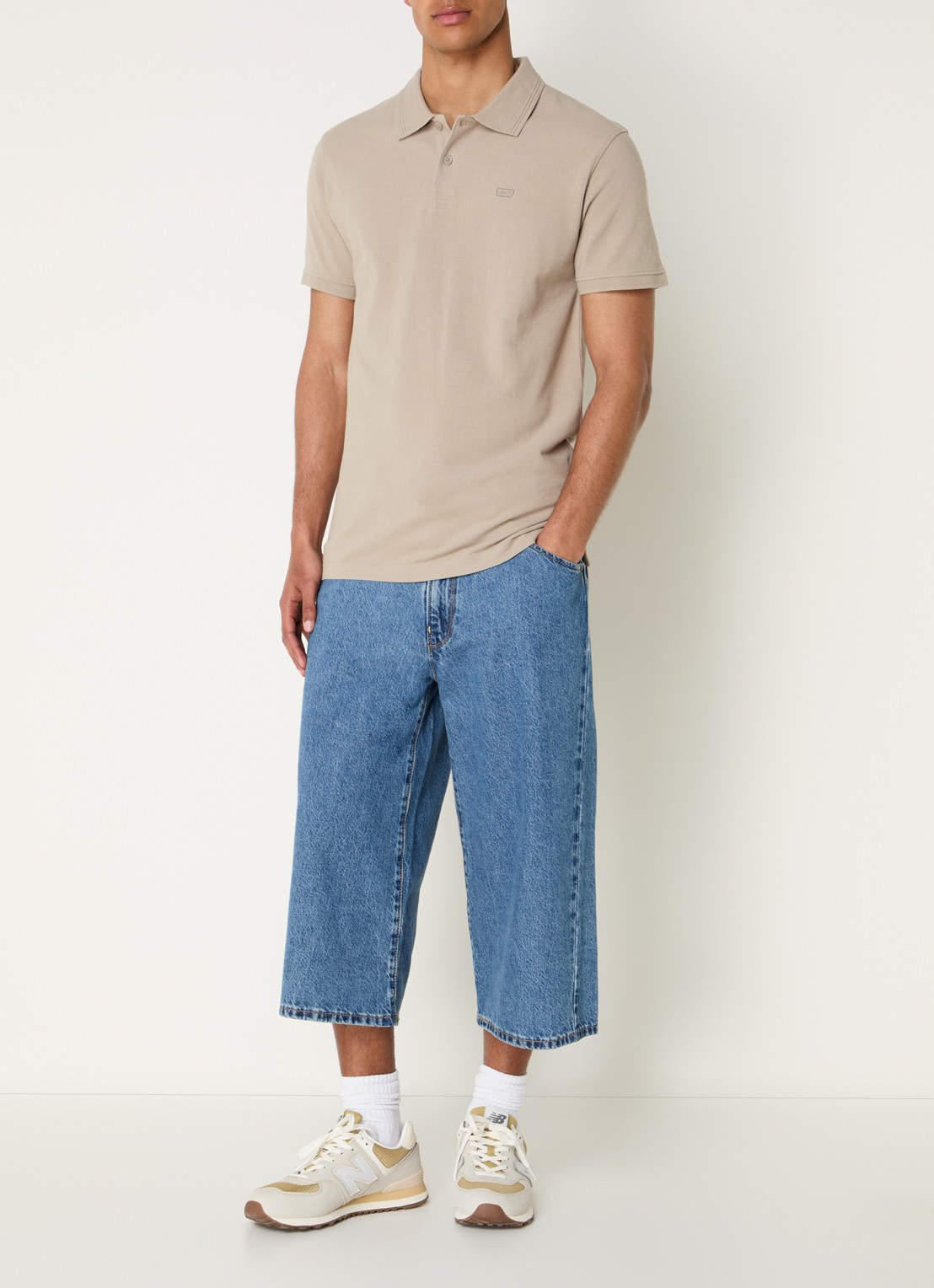 Levi's Regular fit polo met logoborduring - voorkant 2 beige