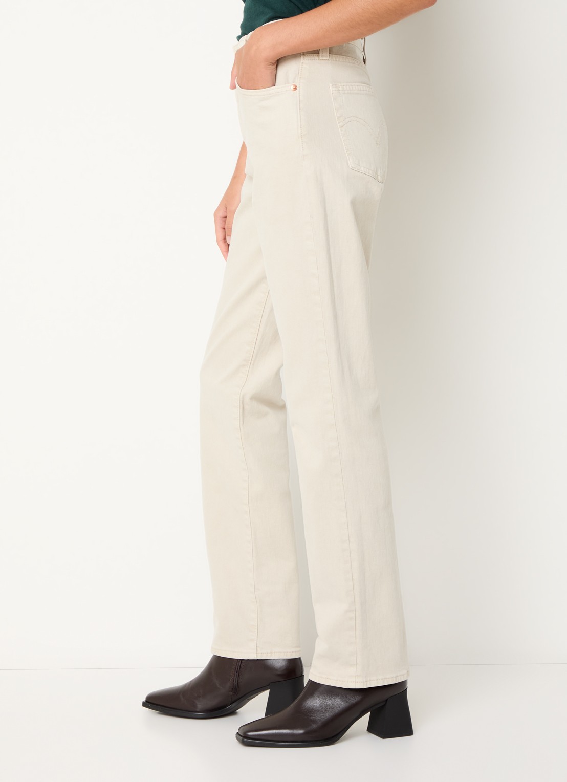 Levi's Ribcage high waist slim fit jeans met gekleurde wassing - detail 4 beige