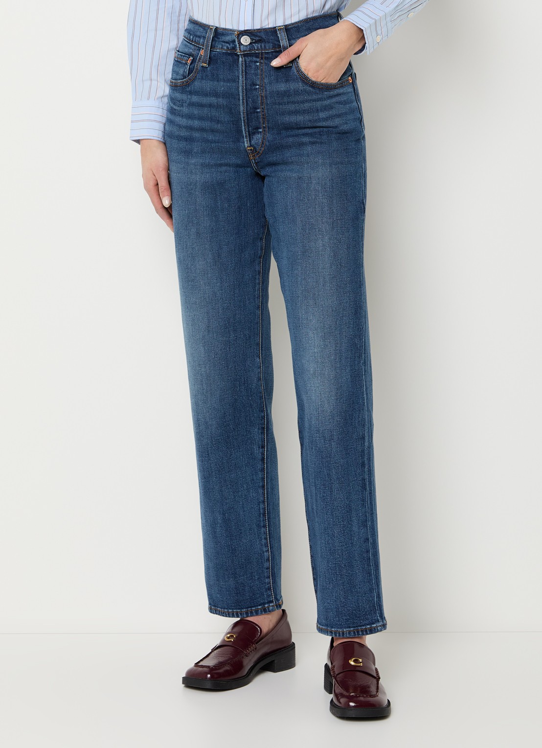 Levi's Ribcage high waist straight leg jeans met medium wassing - detail 4 indigo