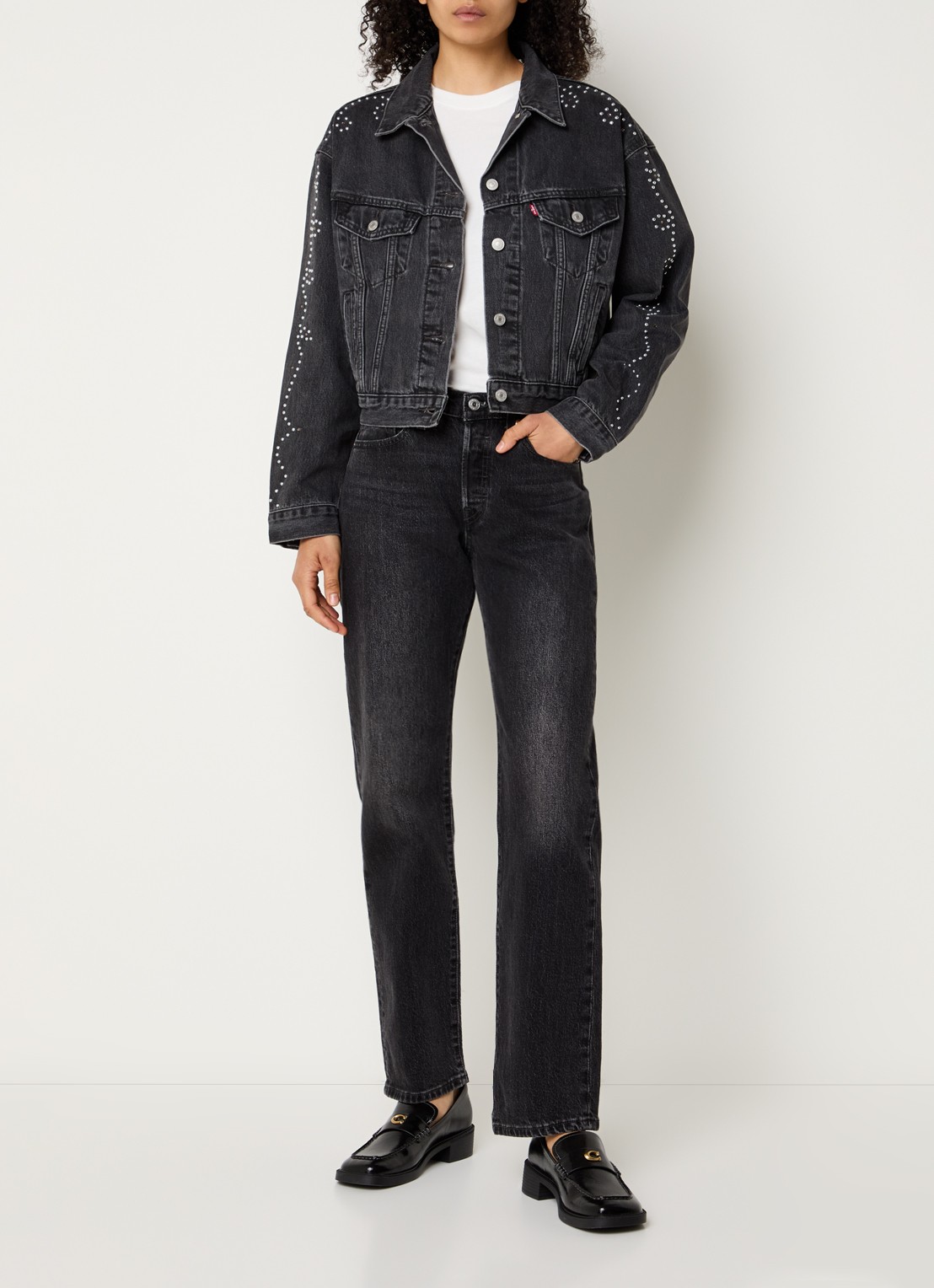 Levi's Shrunken 90s spijkerjas met steekzakken en studs - voorkant 4 zwart