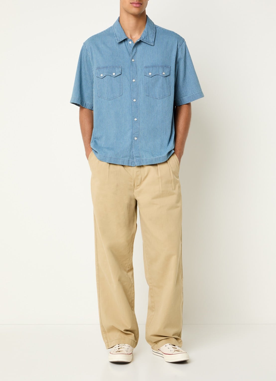 Levi's Straight fit chino met steekzakken - voorkant 3 camel