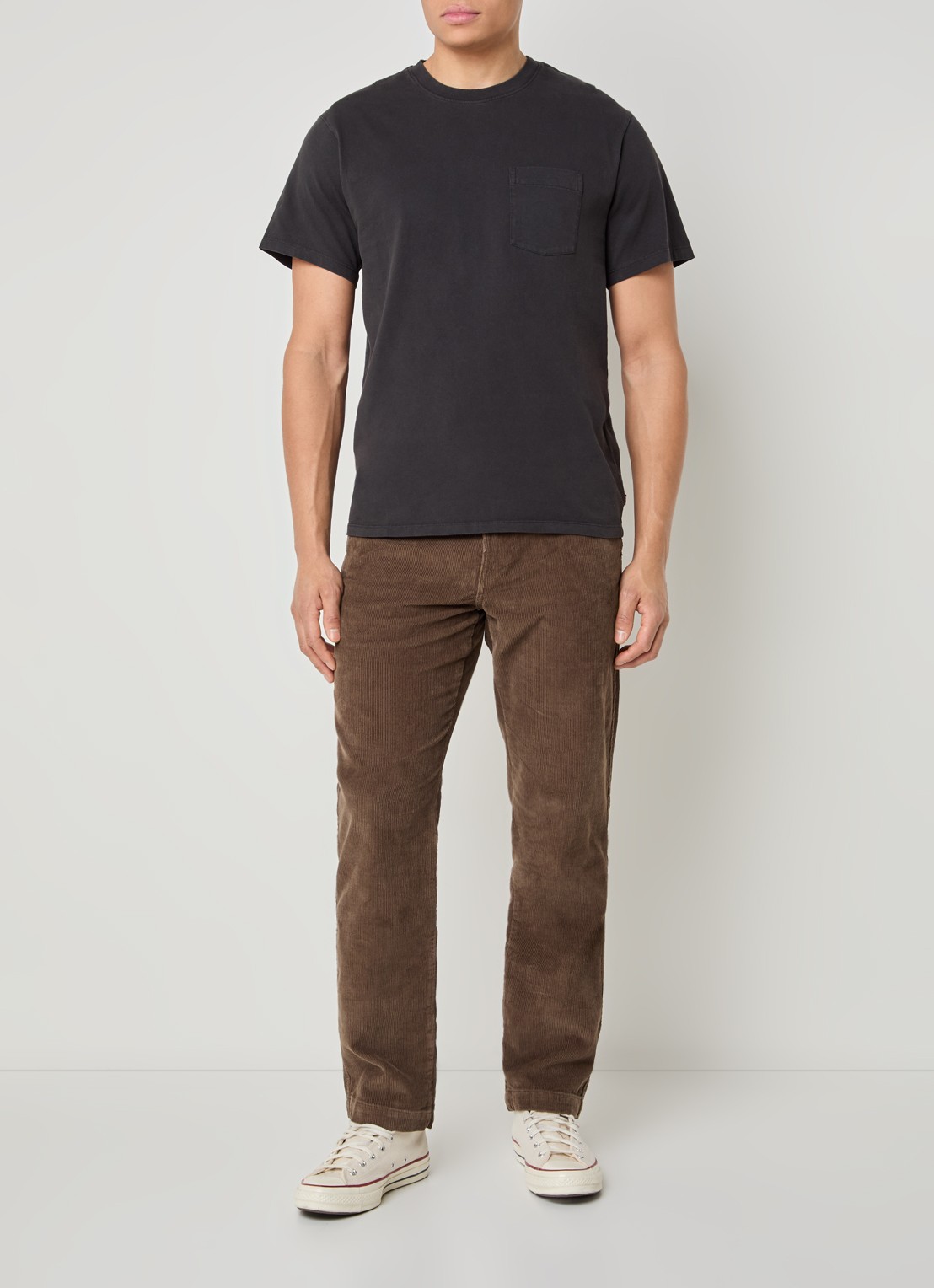 Levi's T-shirt met borstzak - voorkant 3 zwart