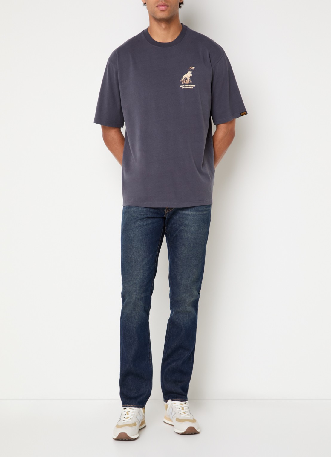 Levi's T-shirt met front- en backprint - voorkant 3 donkergrijs