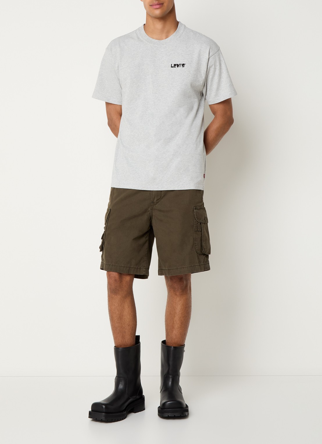 Levi's T-shirt met logo- en backprint - voorkant 4 grijs