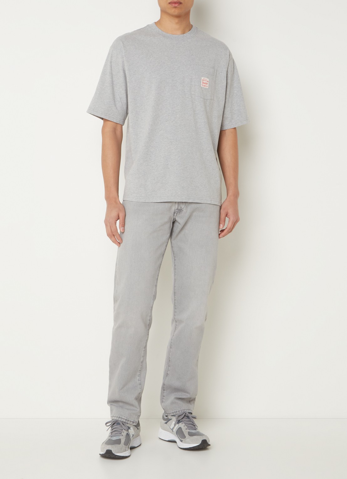 Levi's T-shirt met logo - voorkant 2 grijsmele