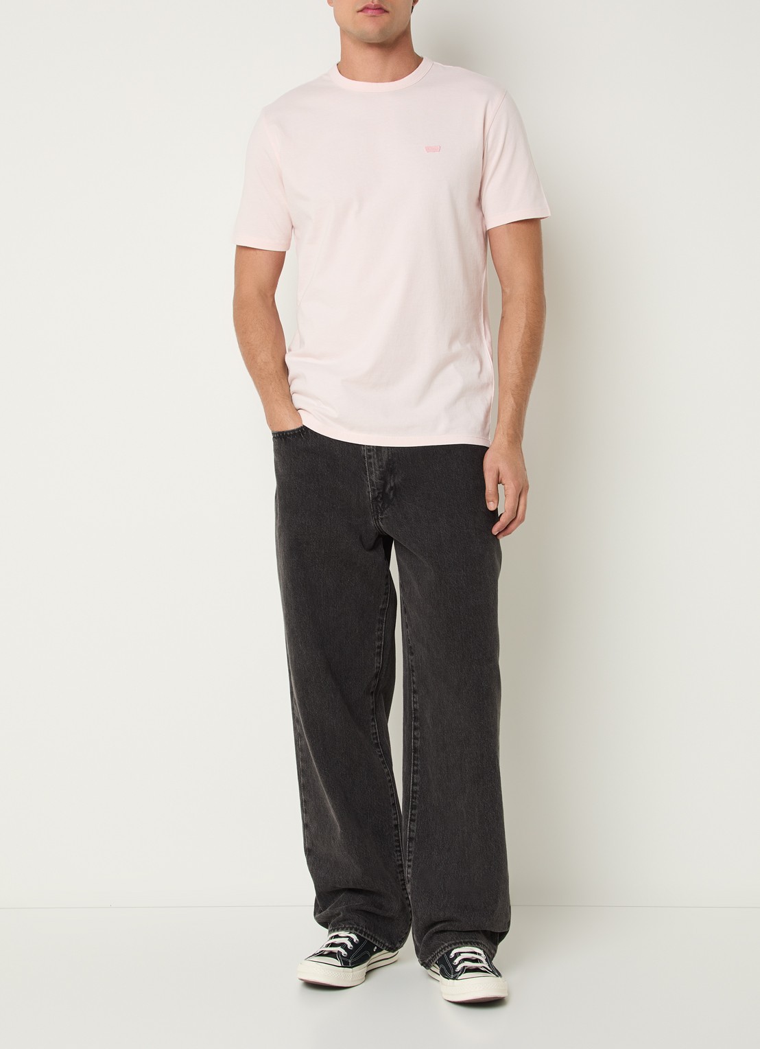 Levi's T-shirt met logo - voorkant 4 lichtroze