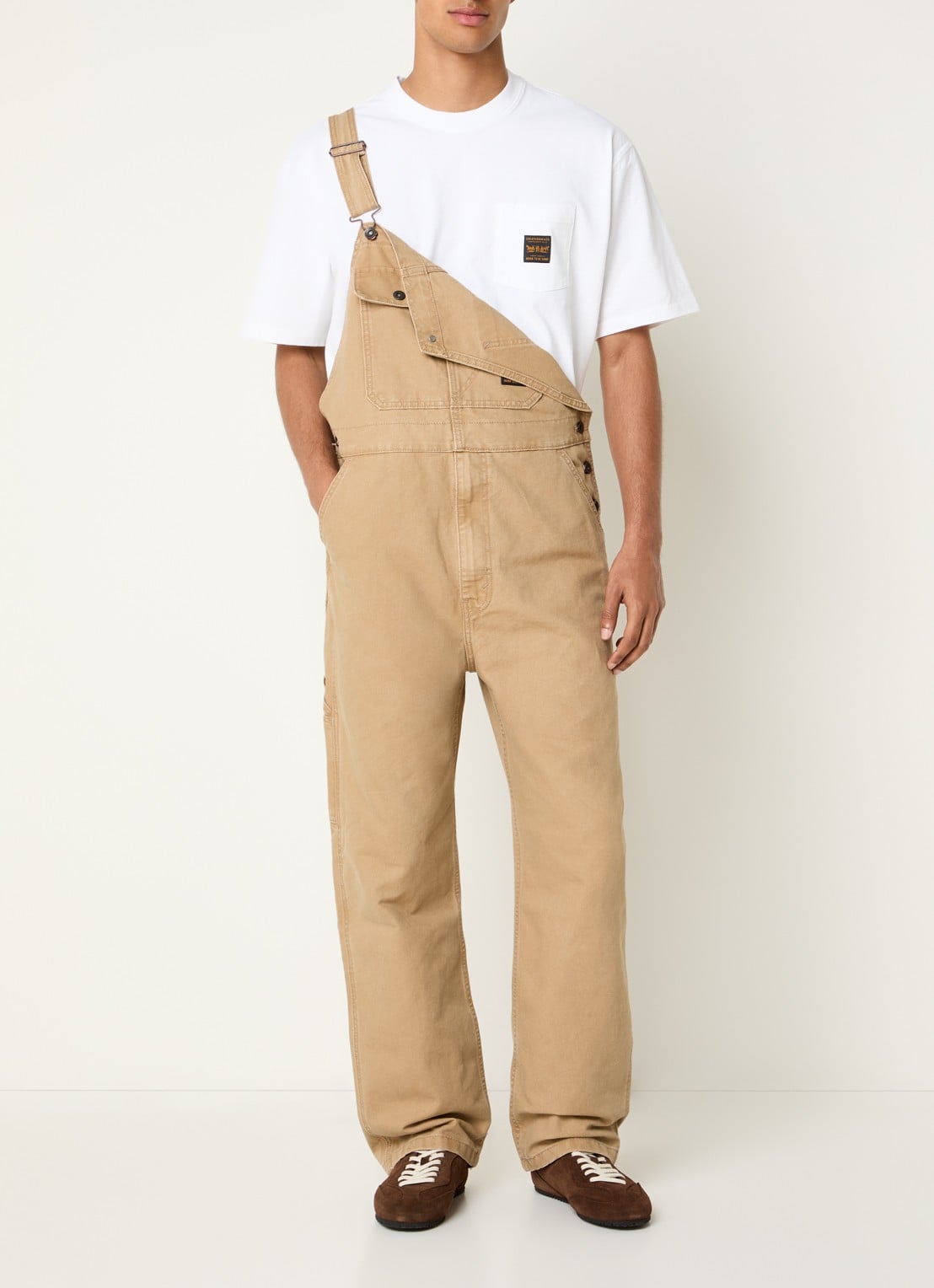 Levi's T-shirt met logo - voorkant 2 wit