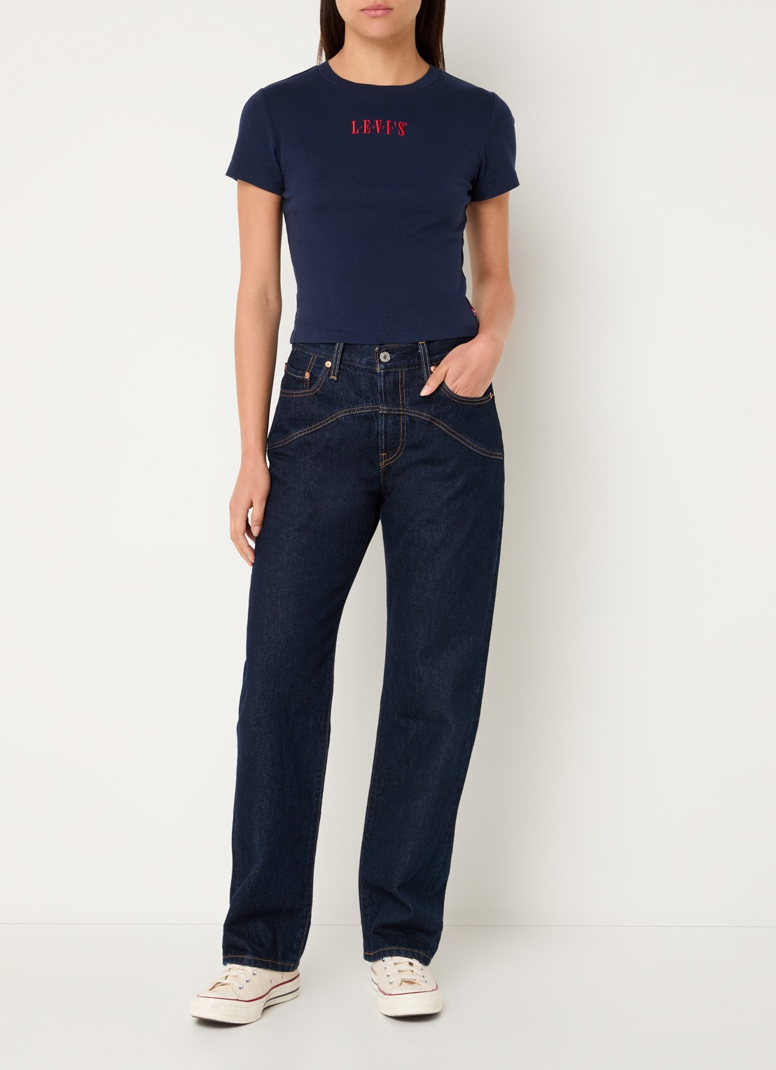 Levi's T-shirt met logoborduring - voorkant 4 donkerblauw