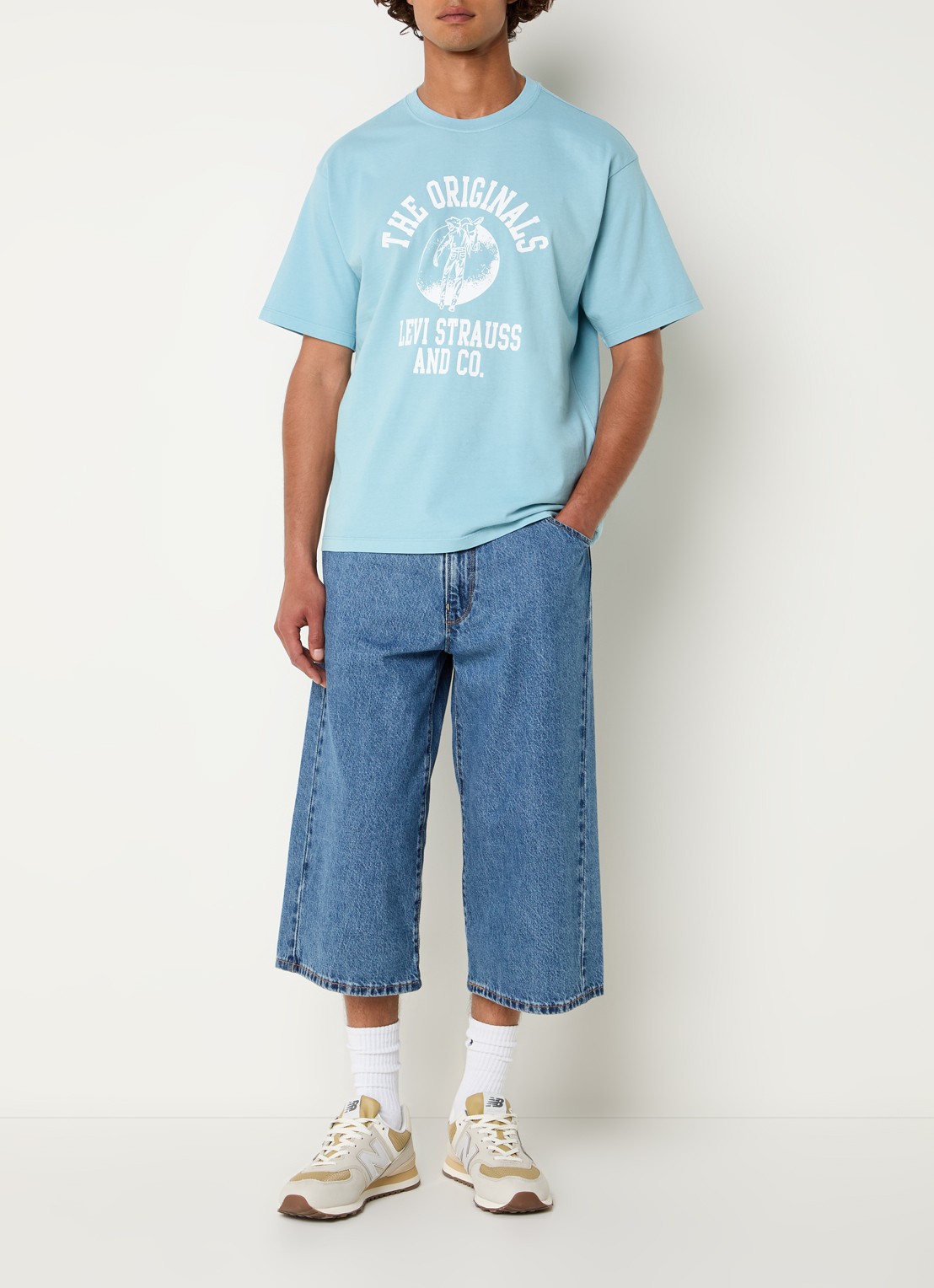 Levi's T-shirt met logoprint - voorkant 2 lichtblauw