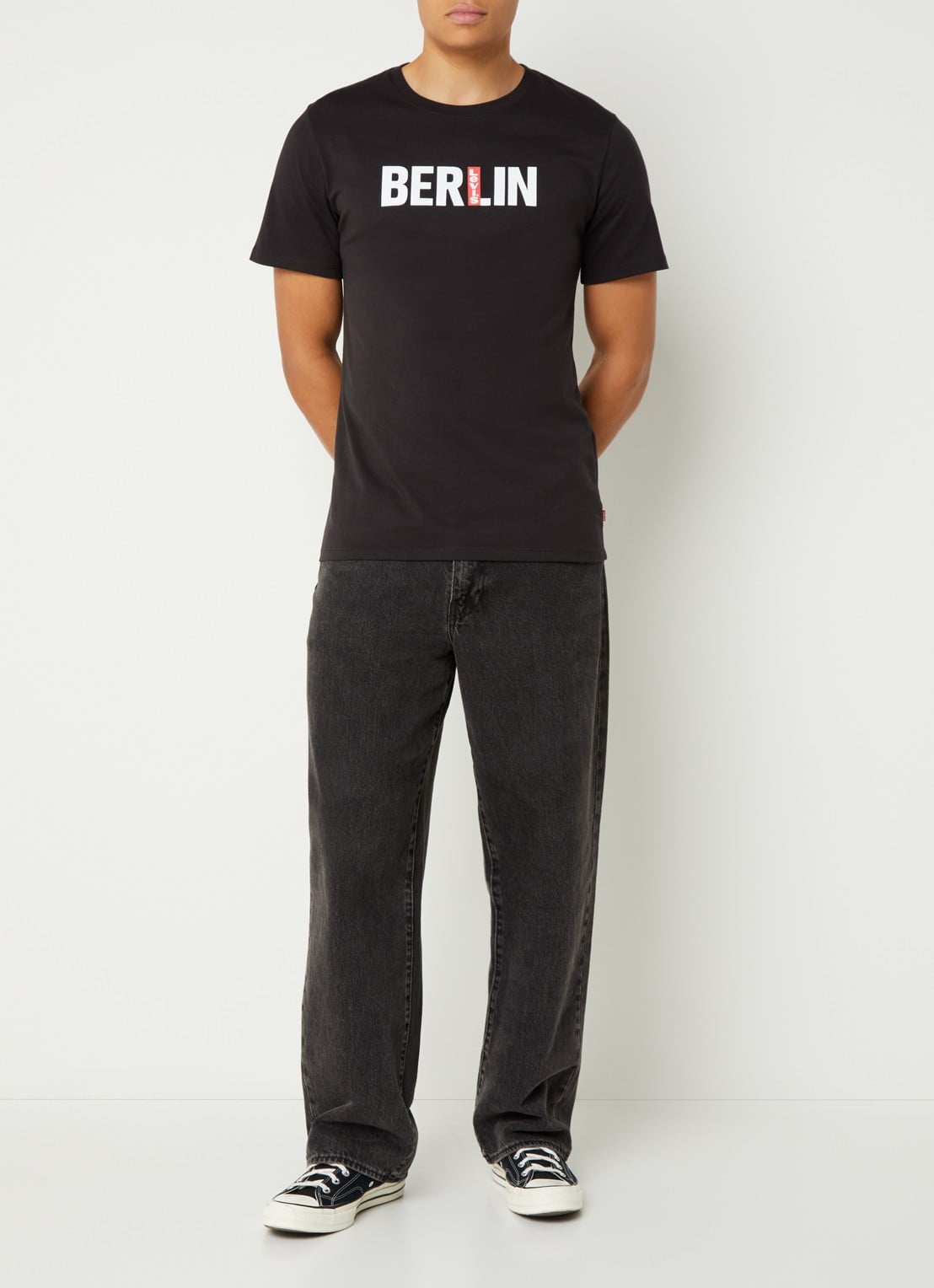 Levi's T-shirt met print - voorkant 4 zwart