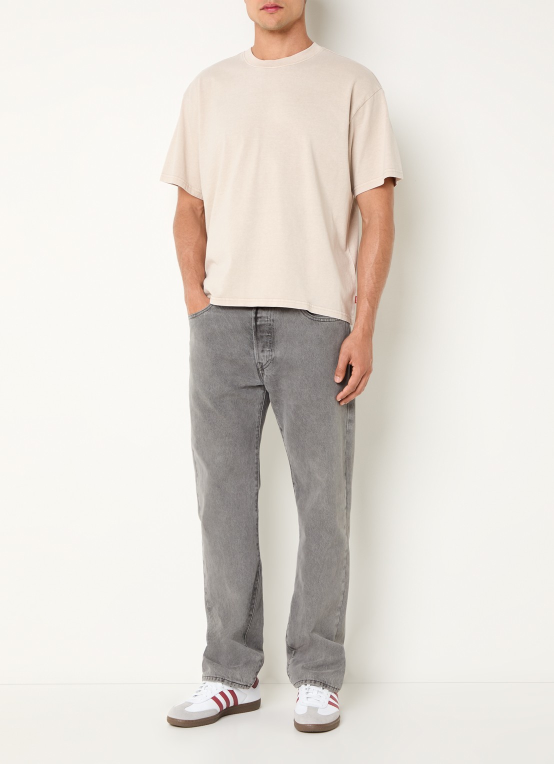 Levi's T-shirt met ronde hals - voorkant 3 beige