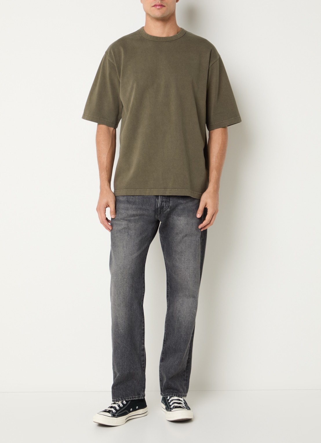 Levi's T-shirt met ronde hals - voorkant 2 bronsgroen