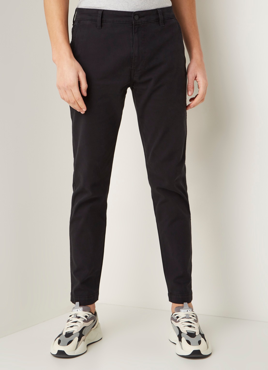 Levi's Taper chino met stretch - detail zwart