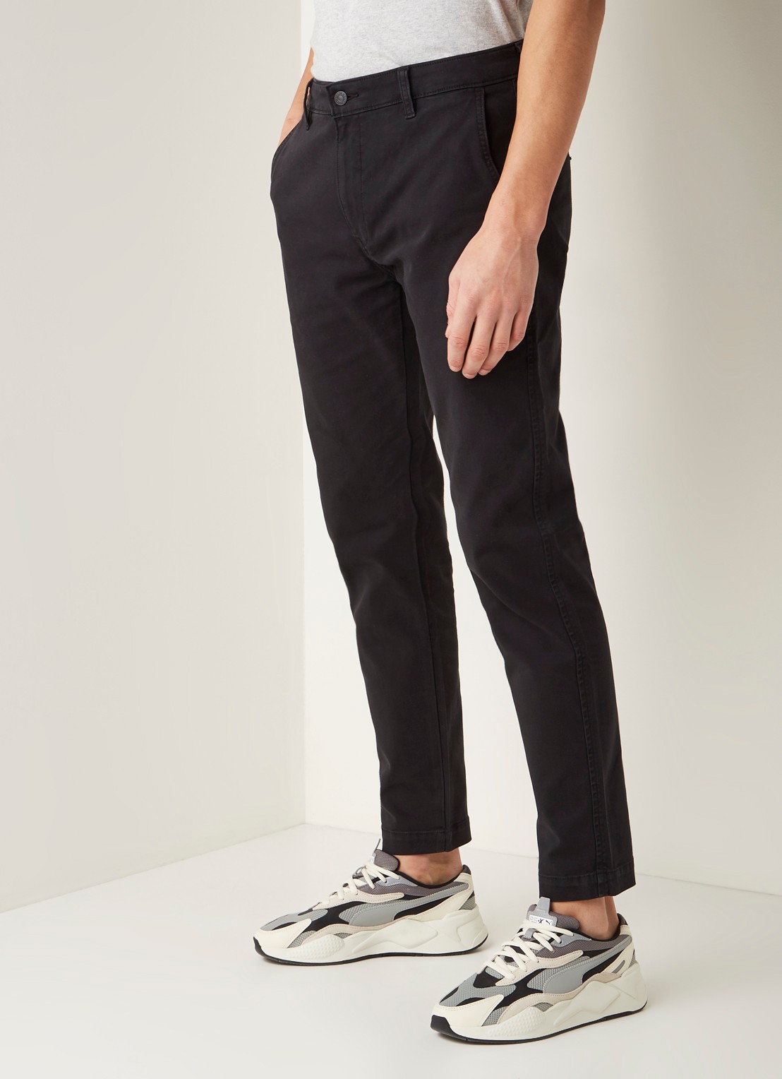 Levi's Taper chino met stretch - detail 2 zwart