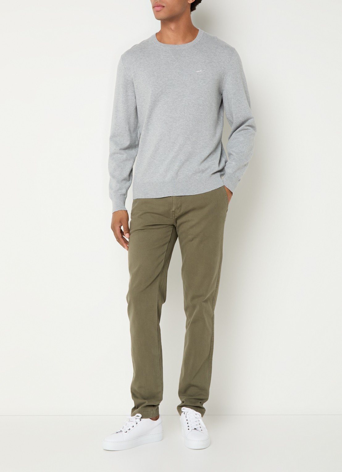 Levi's Tapered fit chino met steekzakken - voorkant 2 olijfgroen