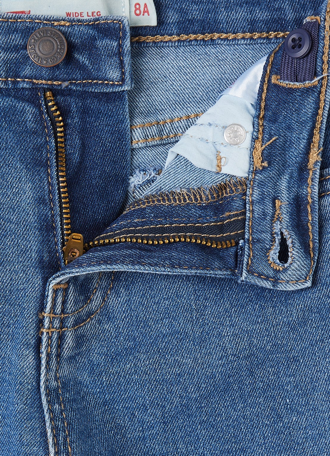 Levi's Tapered jeans met medium wassing - detail indigo