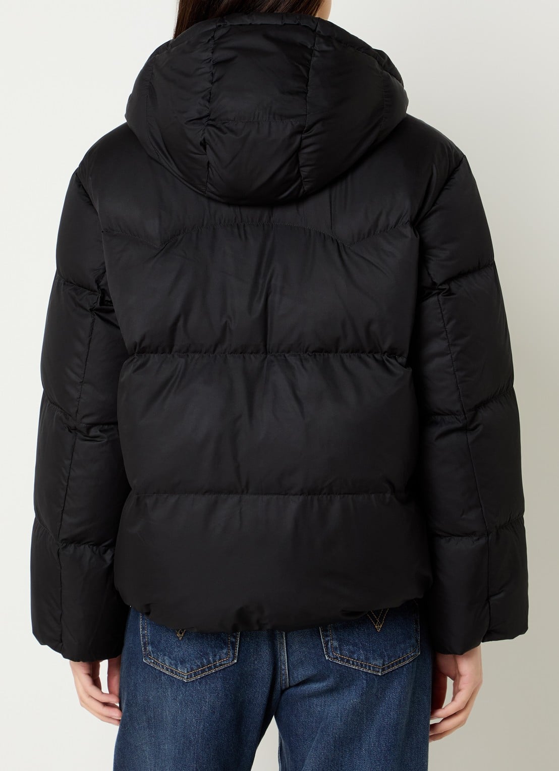Levi's Tate puffer jack met afneembare capuchon en donsvulling - achterkant 4 zwart