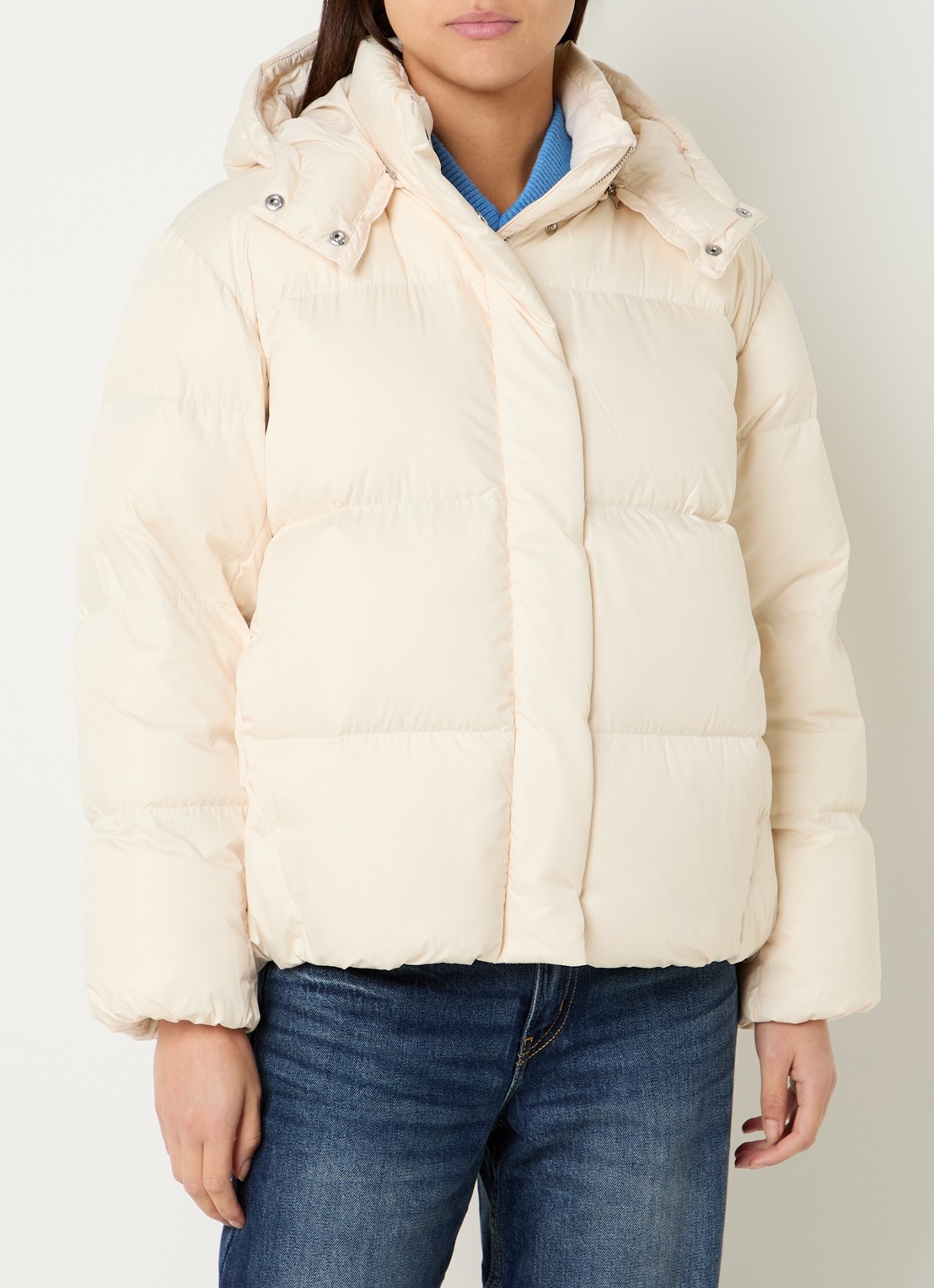 Levi's Tate puffer jack met afneembare capuchon en donsvulling - detail creme