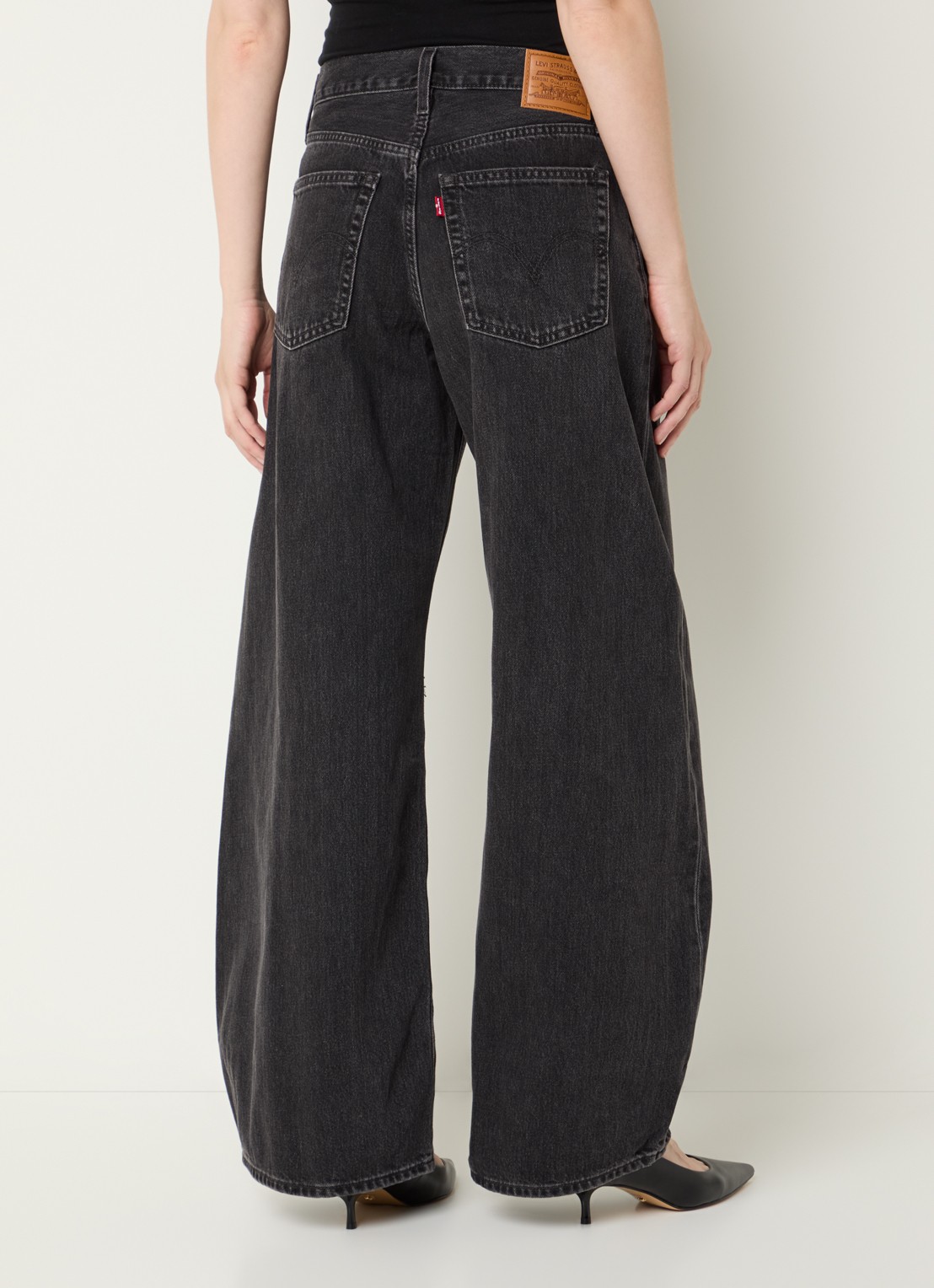 Levi's Teardrop high waist wide leg jeans met gekleurde wassing - achterkant zwart