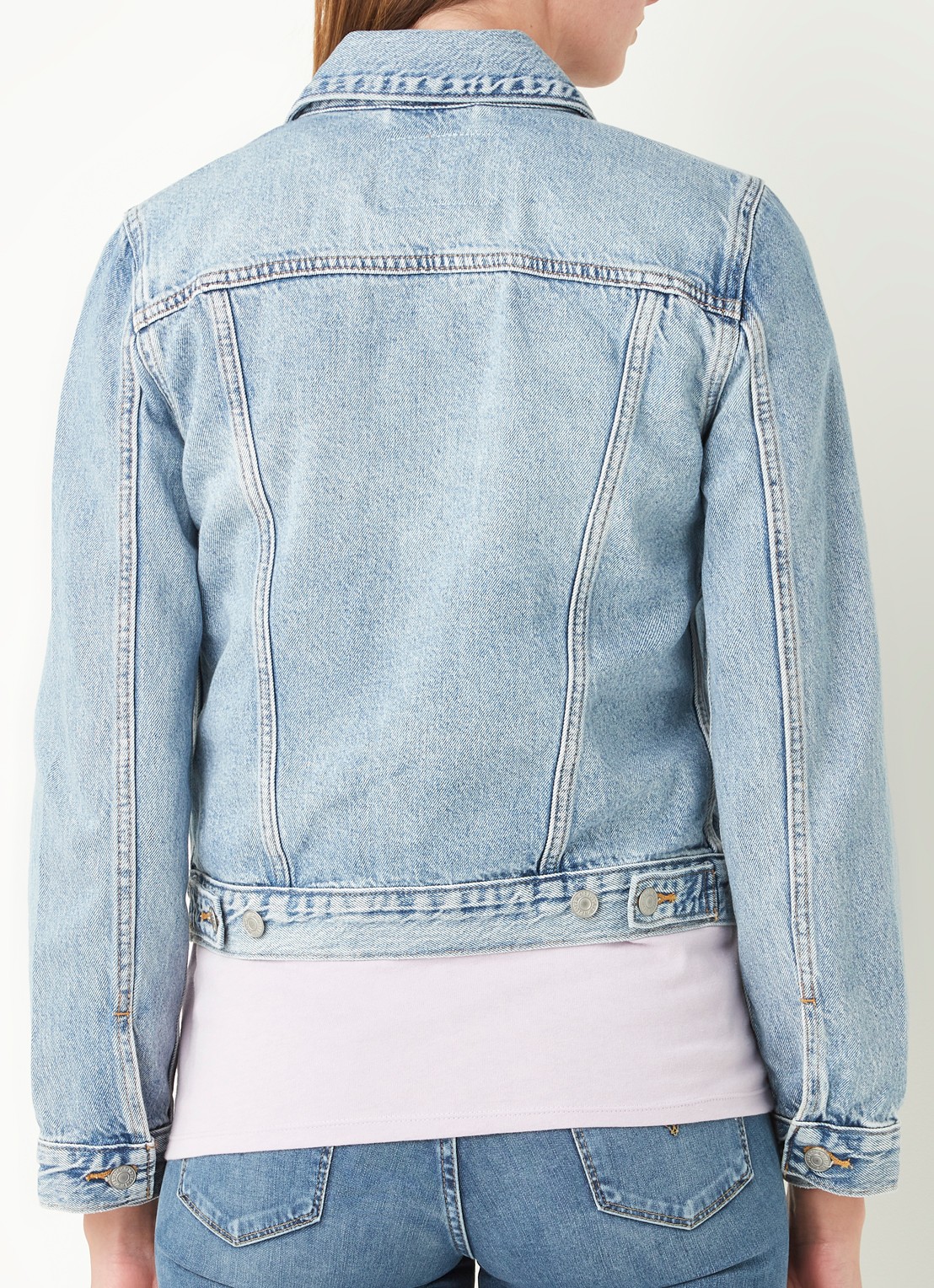 Levi's Trucker spijkerjas met lichte wassing - achterkant indigo