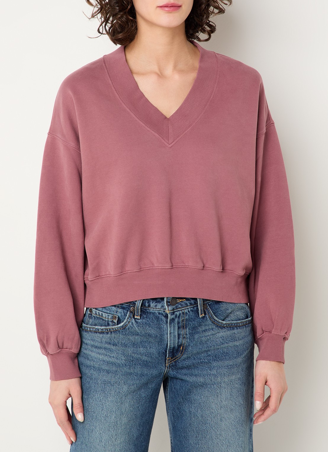 Levi's Vintage cropped sweater met V-hals - detail 3 taupe