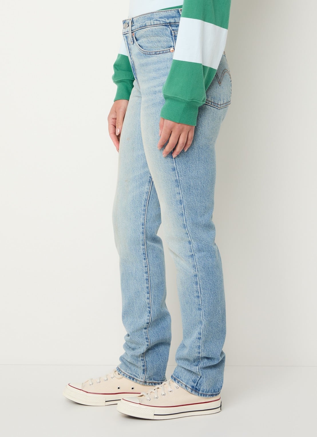 Levi's Wedgie high waist slim fit jeans met lichte wassing - detail 5 indigo