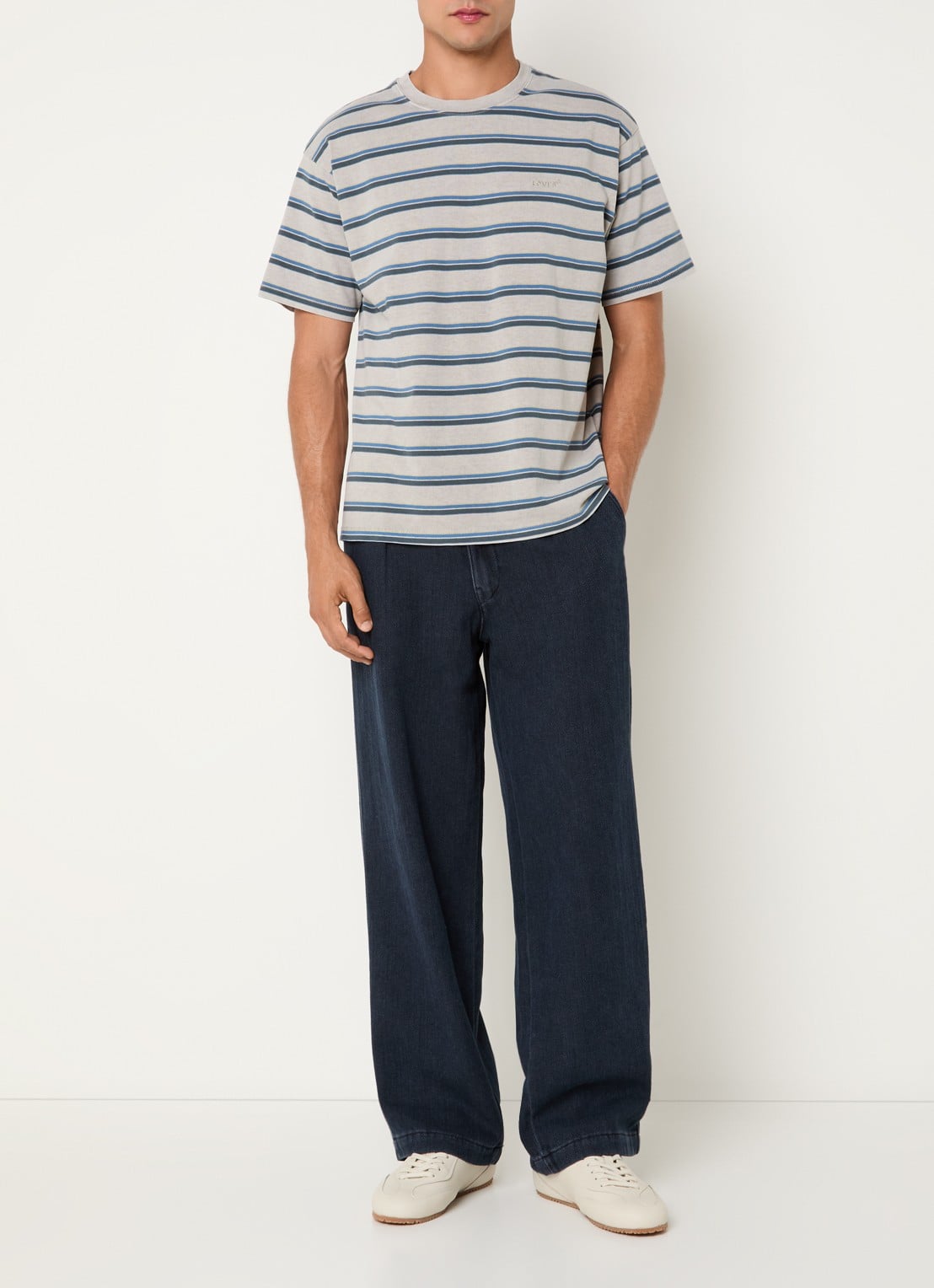 Levi's Wide fit chino met steekzakken - voorkant 2 indigo