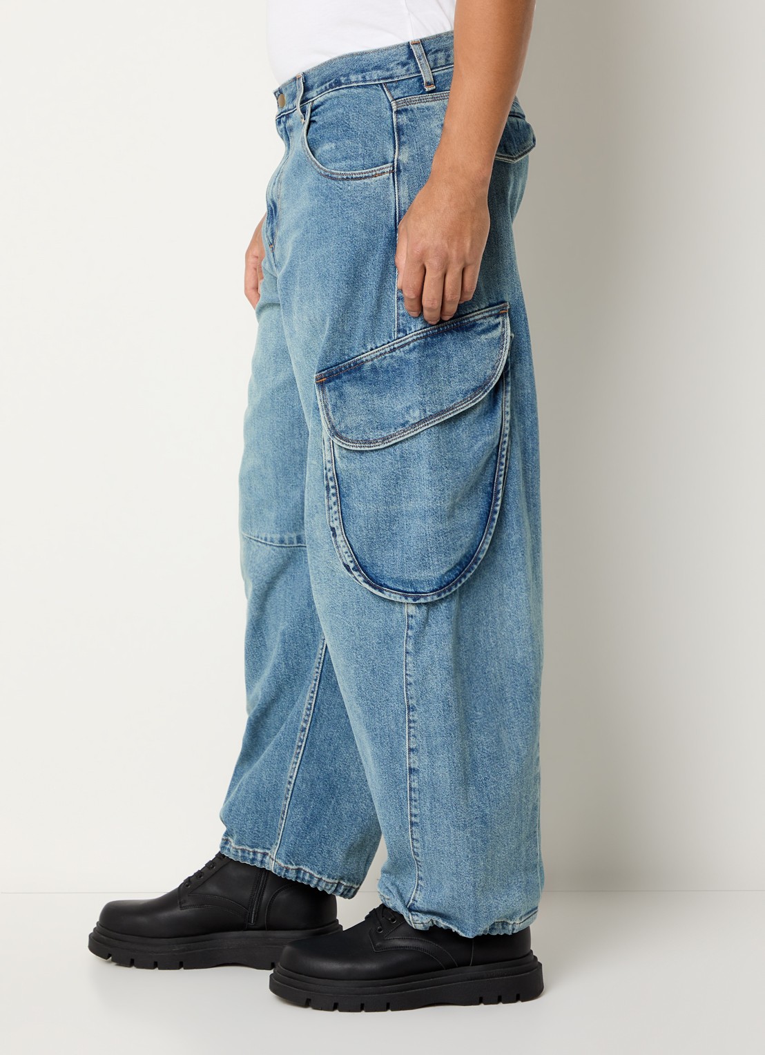 Levi's Wide fit jeans met lichte wassing en steekzakken - detail 4 indigo