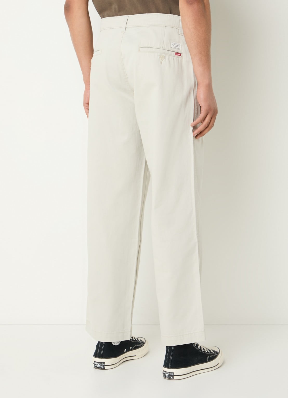 Levi's XX straight fit chino met steekzakken - achterkant beige