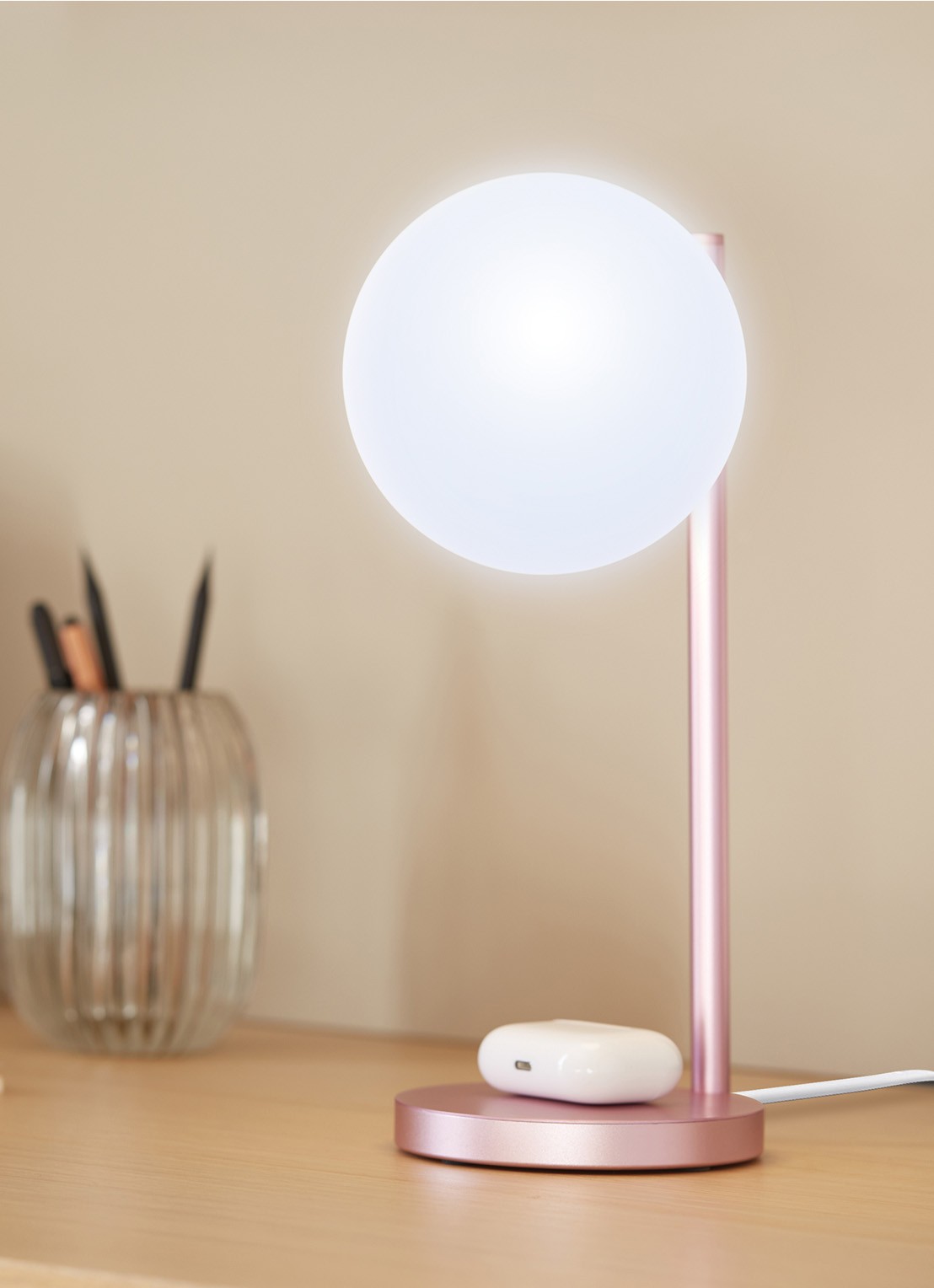 Lexon Bubble tafellamp met oplaadfunctie 30 cm - detail 4 roze