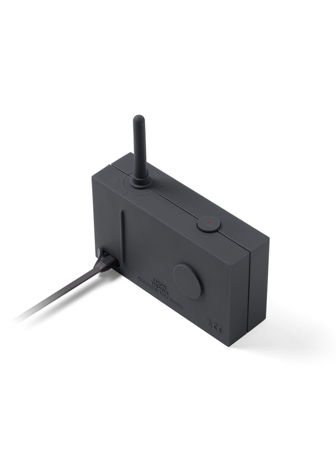 Lexon Tykho 3 waterproof radio & bluetooth speaker - detail 4 antraciet