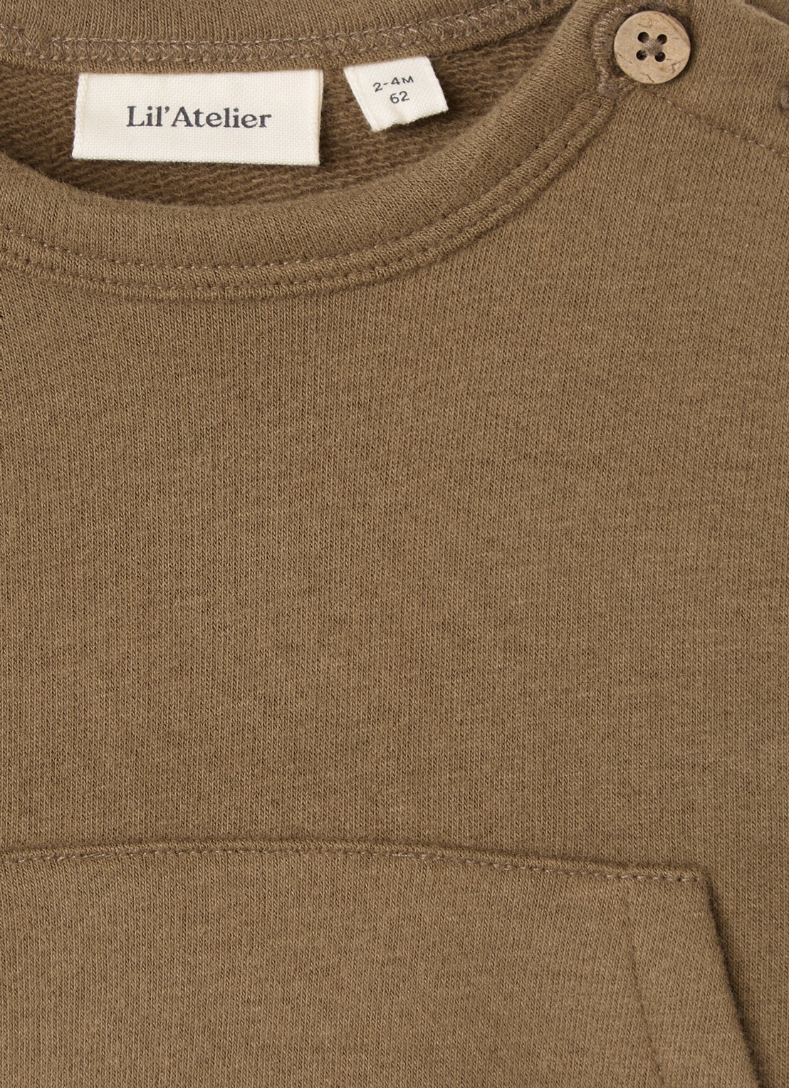 Lil 'Atelier NBMIlondon Rea sweater met kangoeroezak - detail olijfgroen