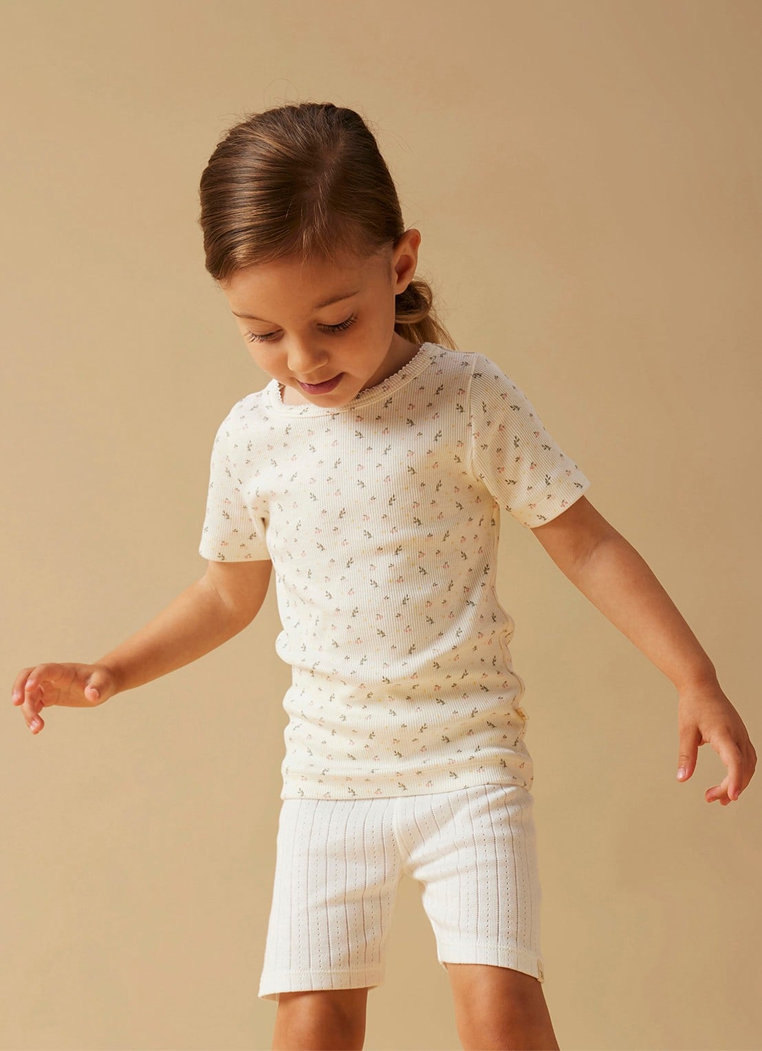 Lil 'Atelier NMFGago T-shirt met bloemenprint - voorkant 2 gebroken wit