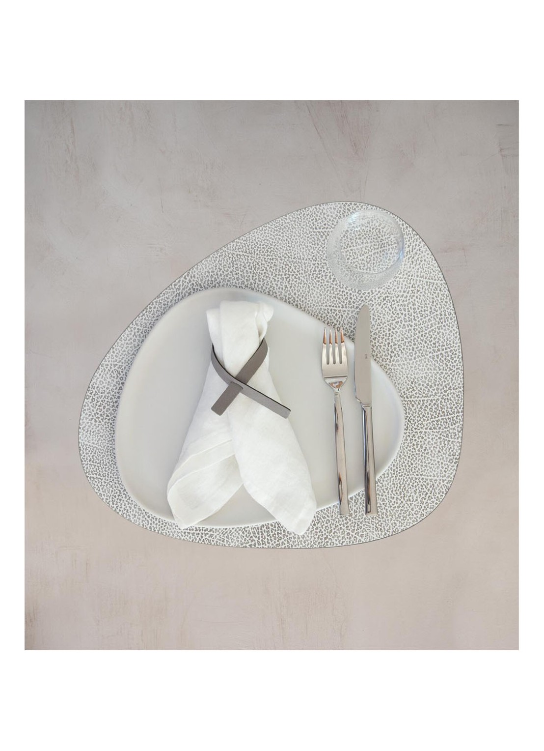 LIND DNA Curve placemat van  leer 37 x 44 cm - voorkant 3 wit