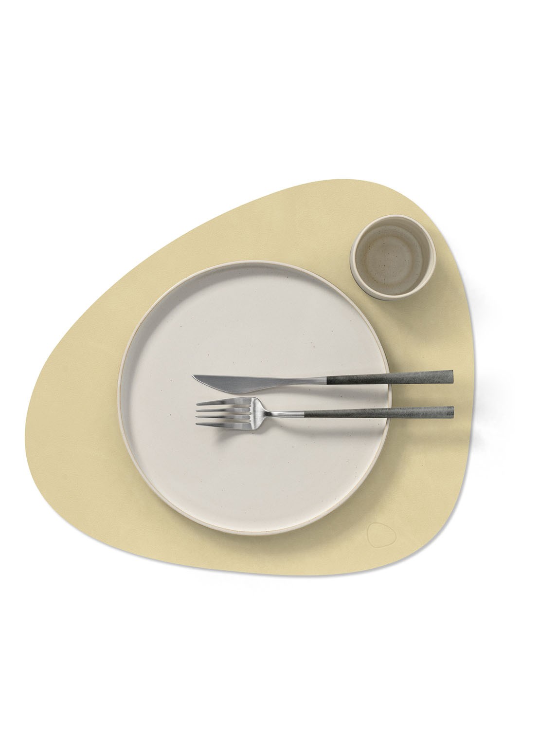 LIND DNA Curve placemat van  leer 37 x 44 cm - voorkant 2 vanillegeel