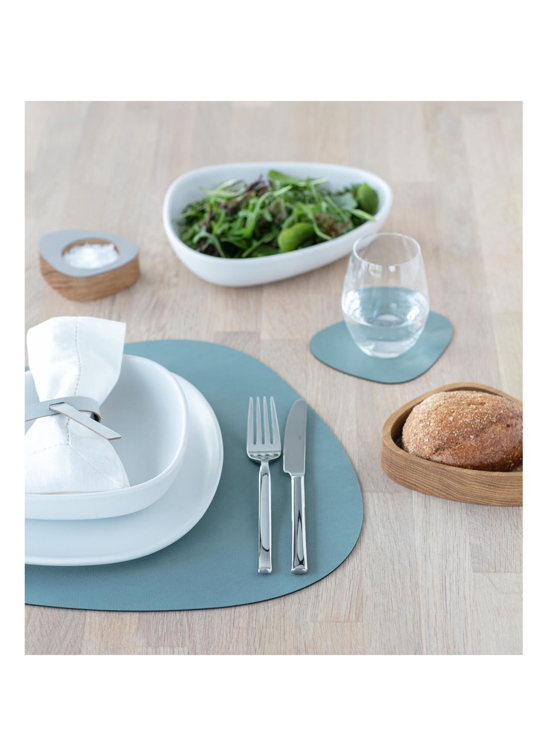 LIND DNA Curve reversible placemat van leer 37 x 44 cm - detail 4 grijs