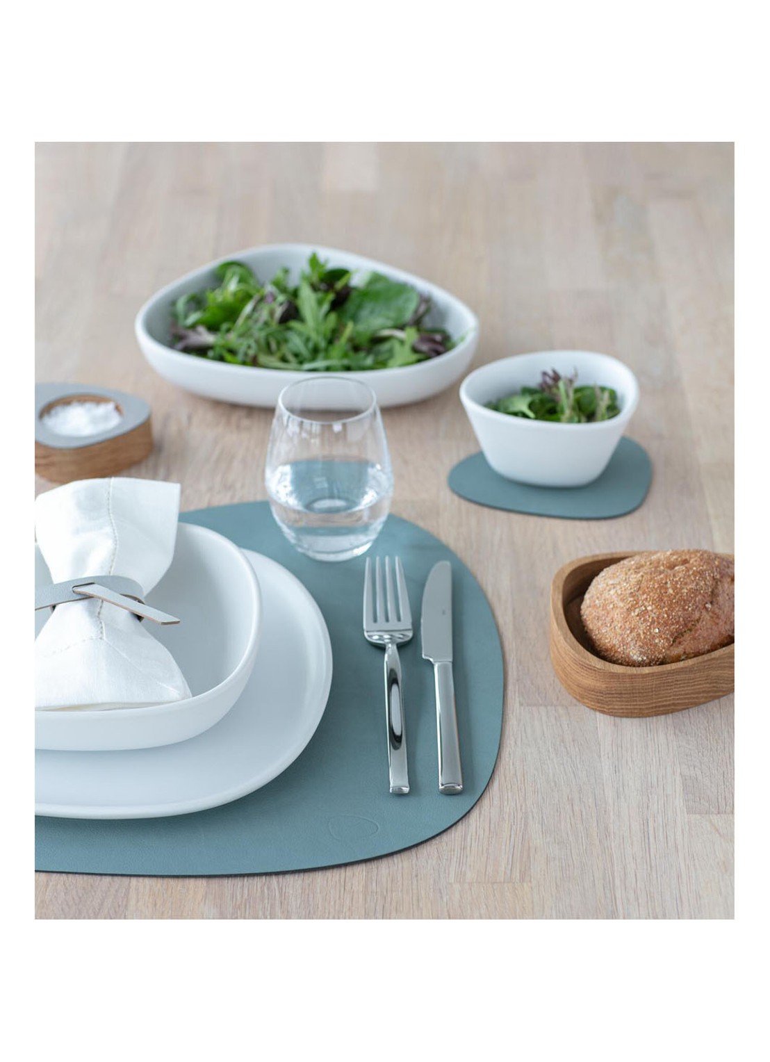 LIND DNA Giftset Curve L placemat en onderzetter van  leer set van 8 - detail 3 groen