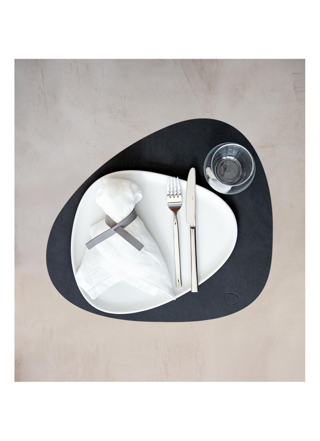 LIND DNA Giftset Curve L placemat en onderzetter van  leer set van 8 - voorkant 2 zwart