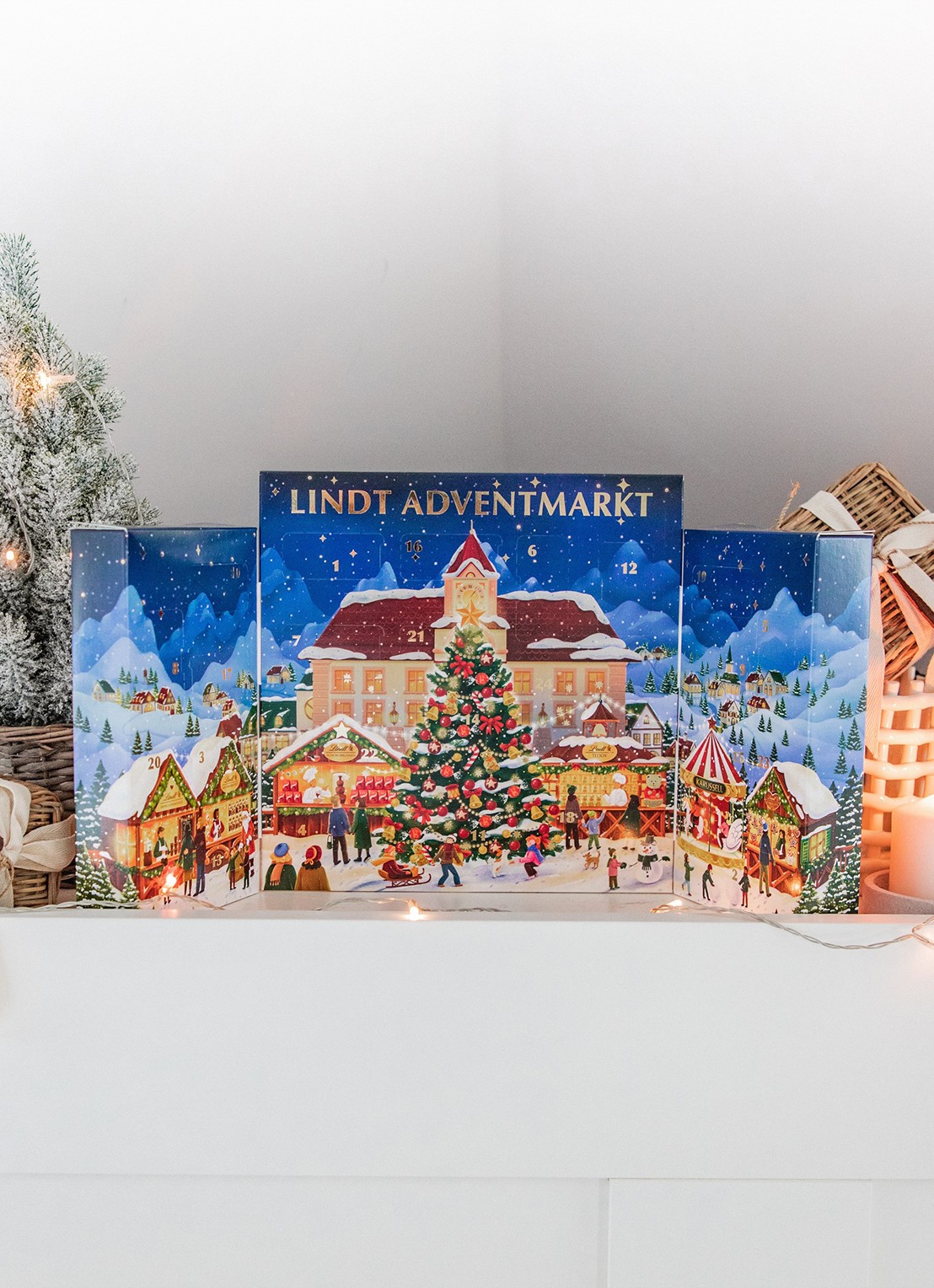Lindt Kerstmarkt adventskalender met chocolade - 24 dagen - voorkant 2 undefined